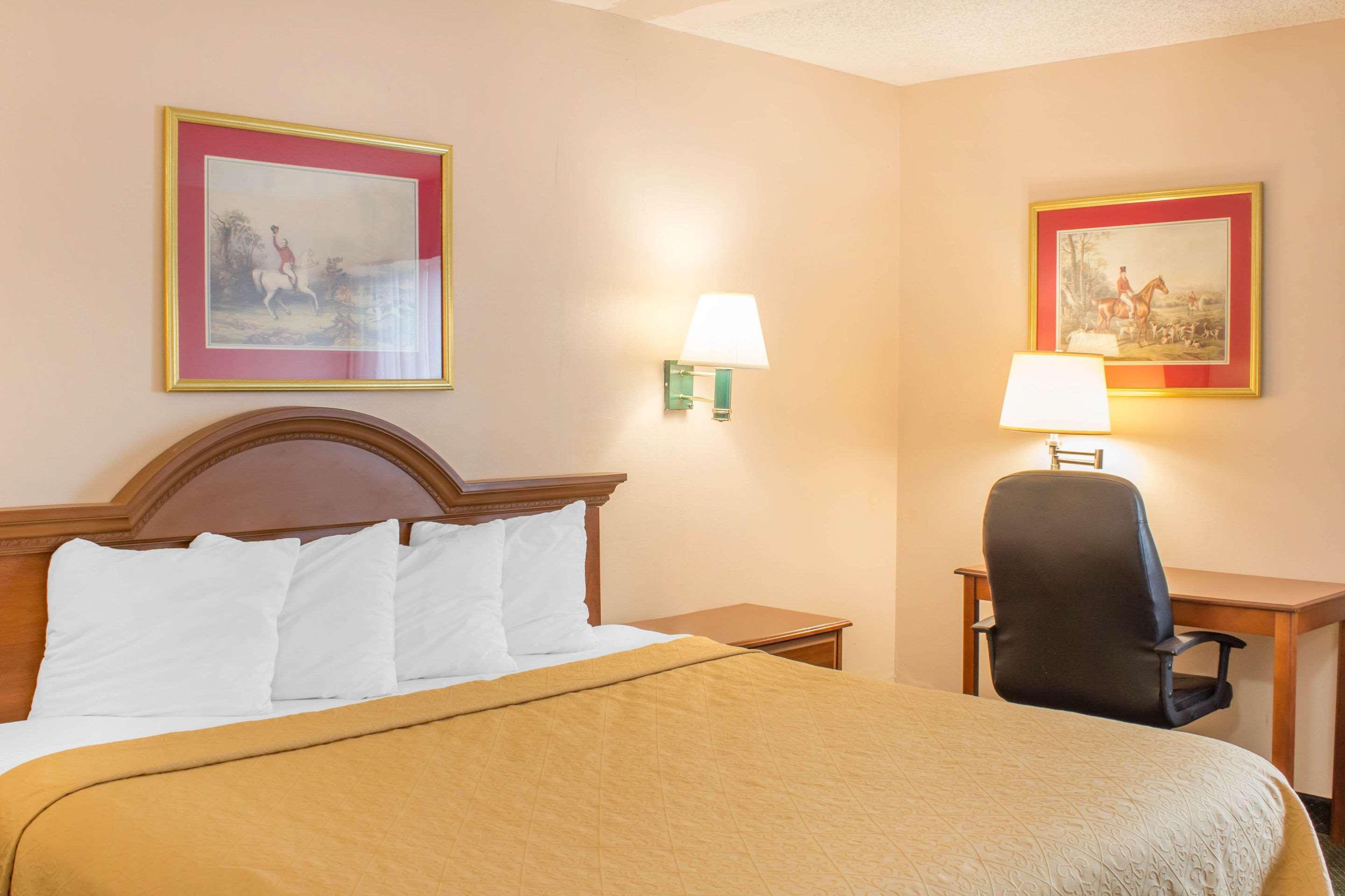 Econo Lodge RaleighRaleigh  Kültér fotó
