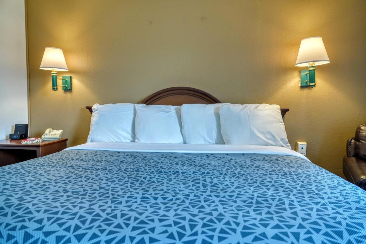 Econo Lodge RaleighRaleigh  Kültér fotó